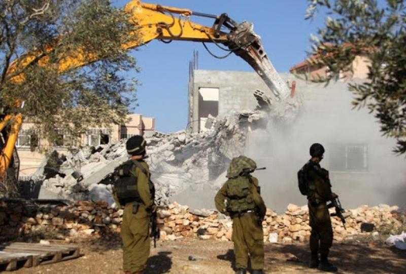 الاحتلال يهدم منشآت فلسطينية في الأغوار الشمالية بالضفة الغربية