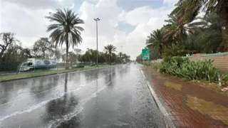 سيول وعواصف رعدية تضرب عدة مناطق في السعودية.. والأرصاد تطلق تحذيرات عاجلة