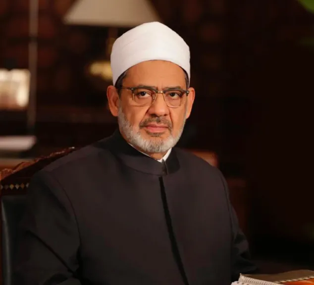  الدكتور أحمد الطيب