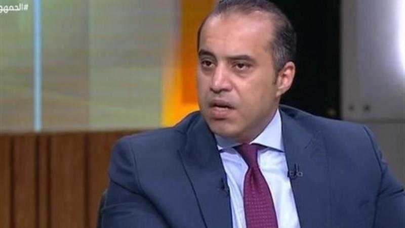 المستشار محمود فوزي: الدستور يعطي الحق الكامل بتشكل الأحزاب بالإخطار