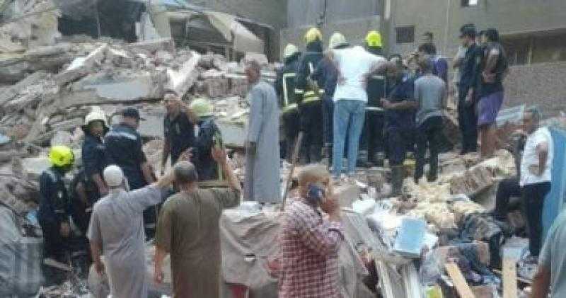 مصرع 3 أشخاص وإصابة 4 من أسرة واحدة في انهيار منزل بسوهاج