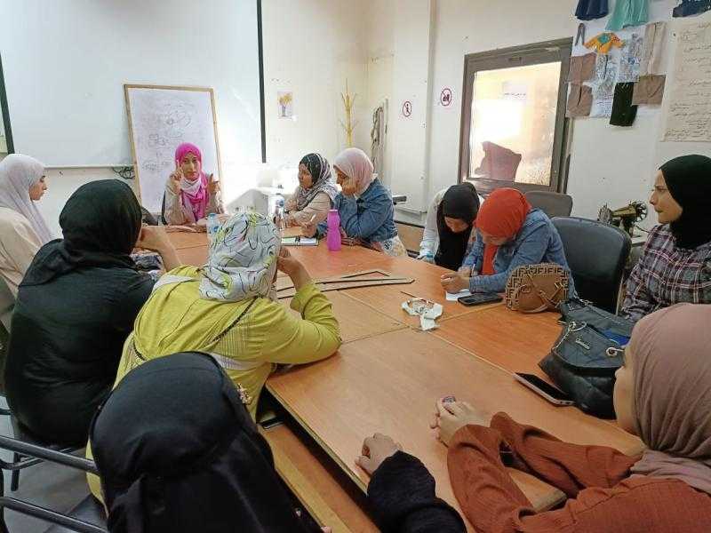 ورش تدريبية مجانية للحرف اليدوية بالأقصر ضمن منصة أيادي مصر