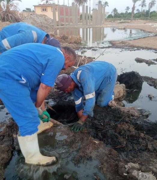 رئيس مياه القناة: تكثيف أعمال تطهير شبكات انحدار الصرف الصحى