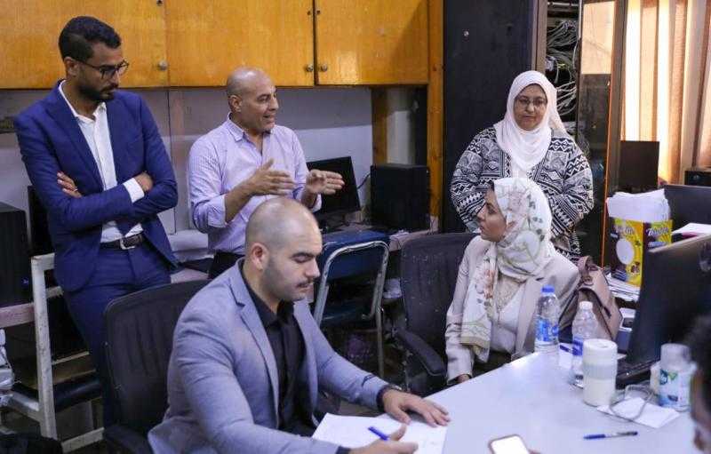 الصحة تتابع التحول الرقمي للموارد البشرية بمديرية الجيزة