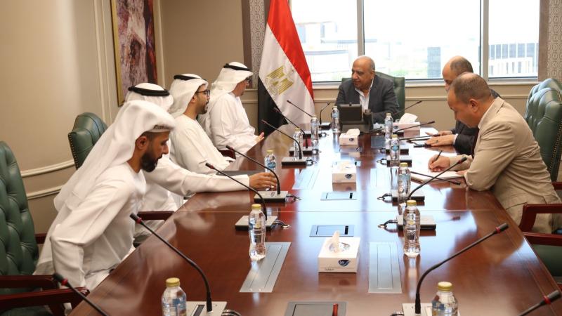 وزير الكهرباء يبحث مع شركة أبوظبي لطاقة المستقبل «مصدر» تعزيز التعاون المشترك