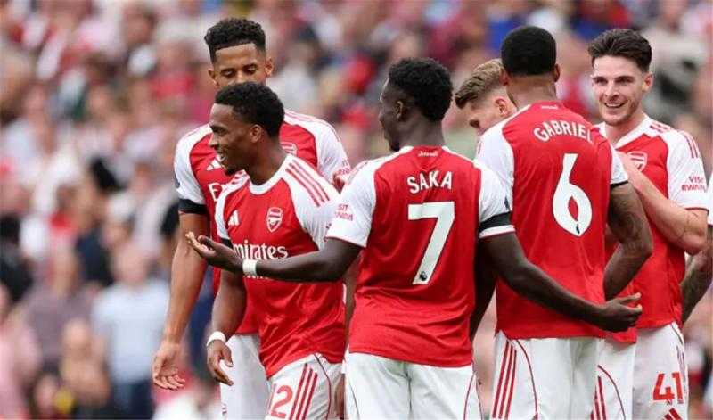 إصابة أوديجارد تربك آرسنال رغم التفوق أمام ليدز في البريميرليج