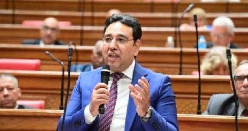 أيمن محسب: أولياء الأمور يواجهون أزمة زيادة مصروفات المدارس الخاصة بلا ضابط حقيقي