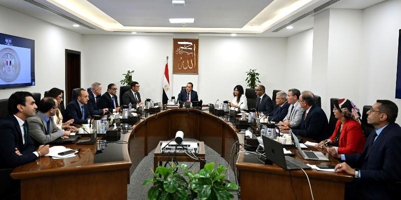 رئيس الوزراء: متابعة مستمرة لجميع الخطوات التنفيذية في مشروعات تحلية مياه البحر