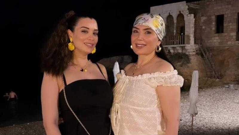 مروة صبري لشقيقتها عبير : ”أغلى حاجة في حياتي”