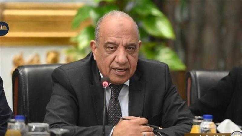 استقرار الحالة الصحية لوزير الكهرباء وزوجته بعد حادث انقلاب موكبهما بطريق مصر الإسكندرية الصحراوي