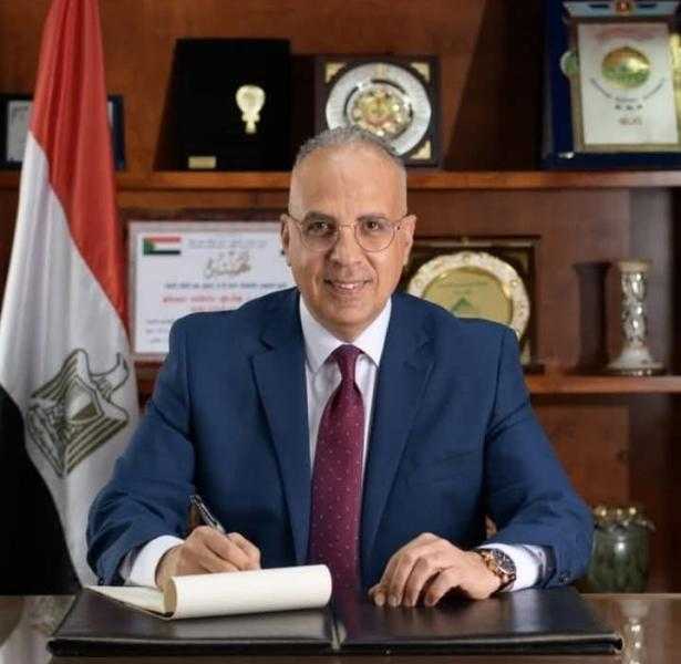 وزير الري يتابع الموقف التنفيذي لمشروع تأهيل المنشآت المائية