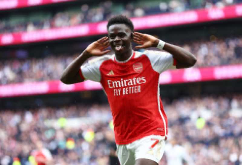 صدمة.. مدة غياب ساكا مع أرسنال