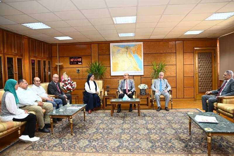 رئيس جامعة أسيوط يستقبل رئيس معهد تكنولوجيا المعلومات لتعزيز التعاون في مجالات التحول الرقمي والذكاء الاصطناعي