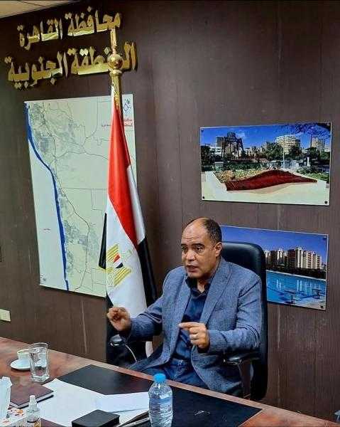 نائب محافظ القاهرة للمنطقة الجنوبية يعقد اجتماع لمتابعة سير العمل