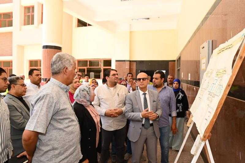 رئيس جامعة أسيوط يتابع الأعمال النهائية بالمقر الجديد لكلية التربية للطفولة المبكرة بمدينة أسيوط الجديدة
