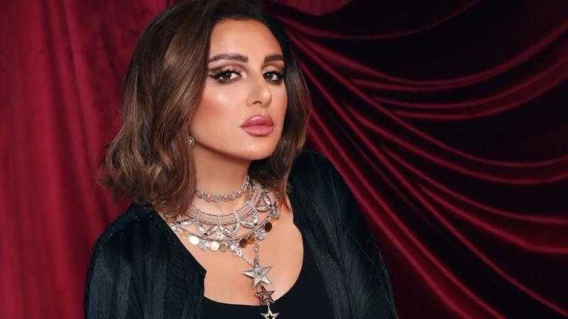 أنغام تعود إلى القاهرة بعد رحلة علاج ناجحة في ألمانيا