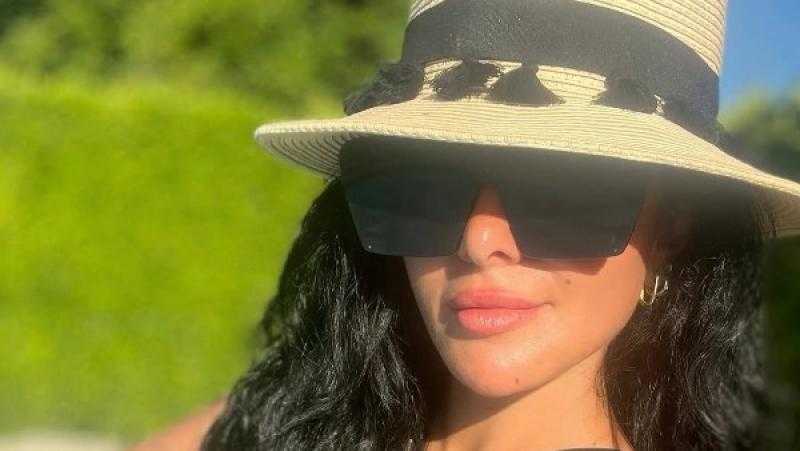 ميرهان حسين تشارك صوراً جديدة من عطلتها الصيفية