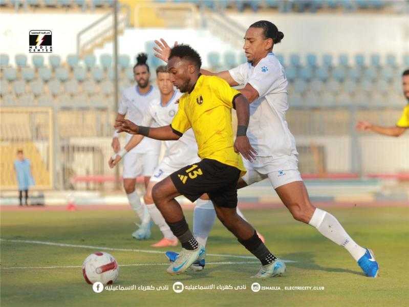 سموحة يخطف فوزًا قاتلًا أمام كهرباء الإسماعيلية بثنائية مقابل هدف في الدوري المصري