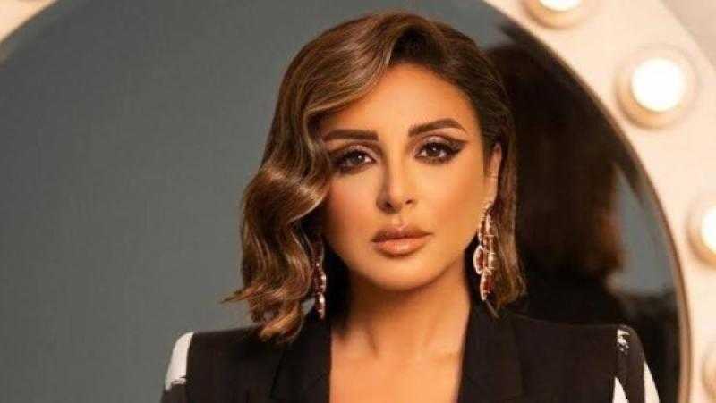 نبيلة عبيد توجه رسالة دعم لأنغام بعد عودتها من ألمانيا