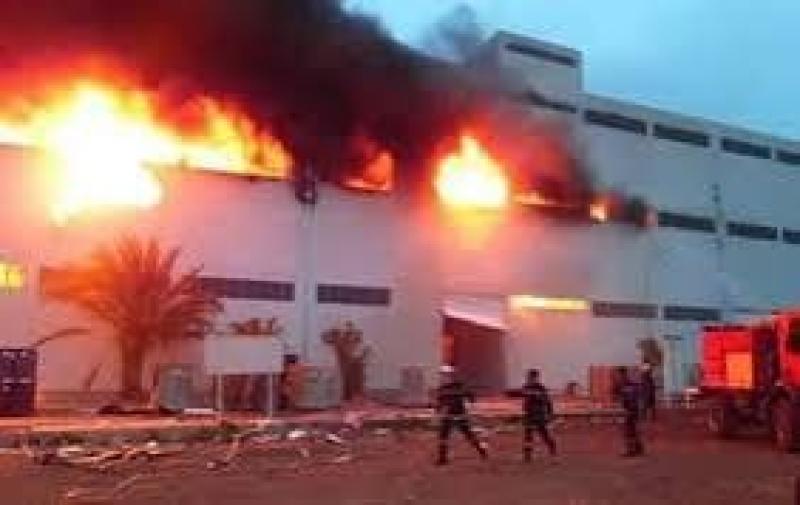 حريق مصنع 