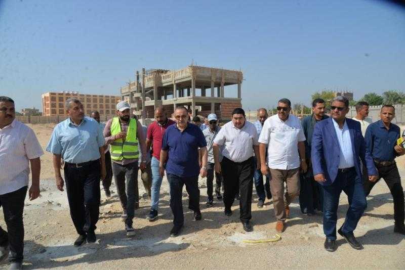 محافظ أسيوط يتفقد مشروع مجمع صناعات الرمان المتكامل بالبداري باستثمارات 600 مليون جنيه