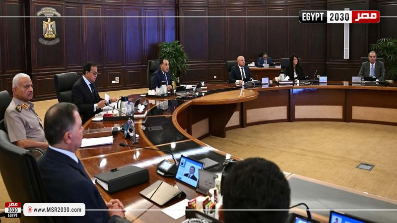 الدكتور مصطفى مدبولي رئيس مجلس الوزراء خلال الاجتماع