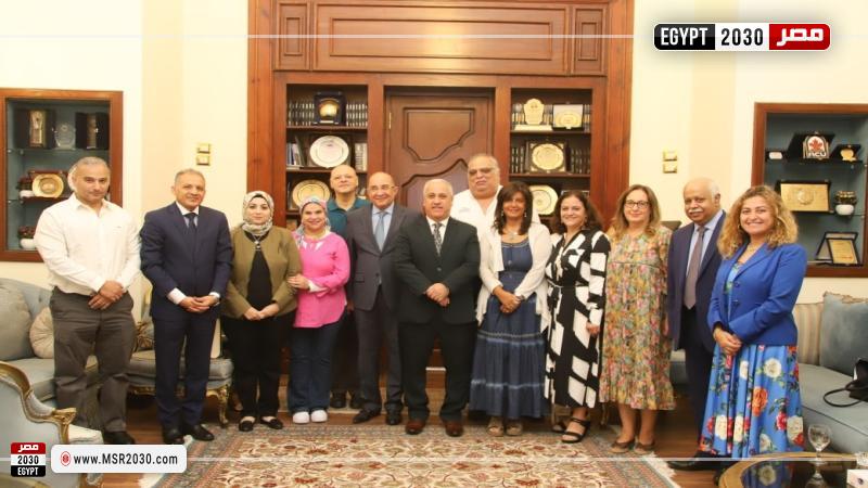 المهندس عبد الصادق الشوربجي رئيس الهيئة خلال الاجتماع