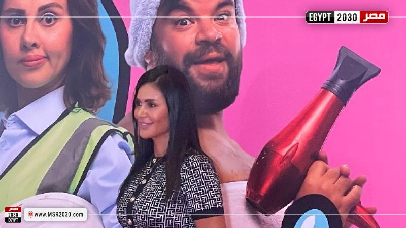 ساندي علي من عرض فيلم بابا وماما
