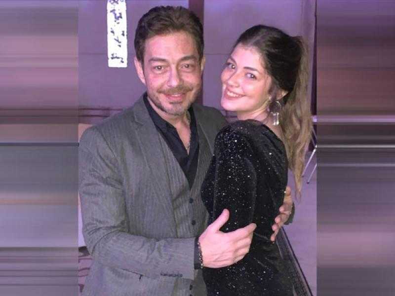 أحمد زاهر لـ ابنته: إن شاء الله تكسري الدنيا