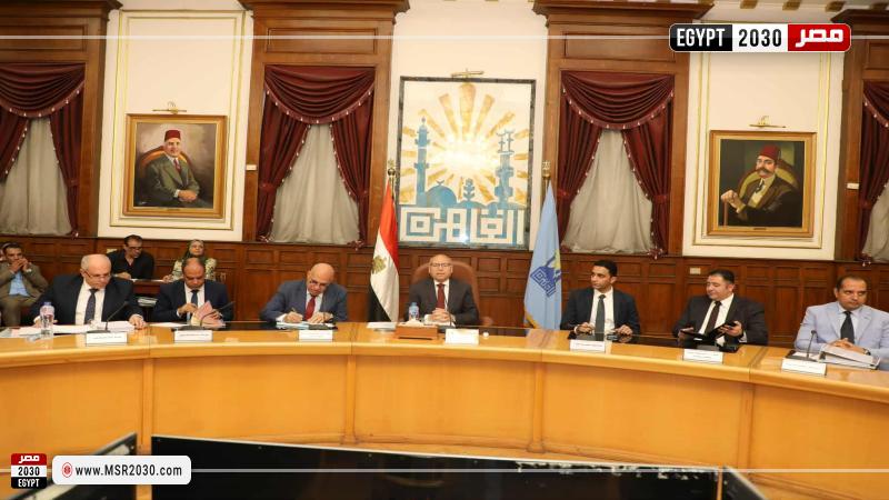 رئيس الوزراء يستعرض نماذج استجابات منظومة الشكاوى الحكومية لعدد من الحالات في قطاع الصحة