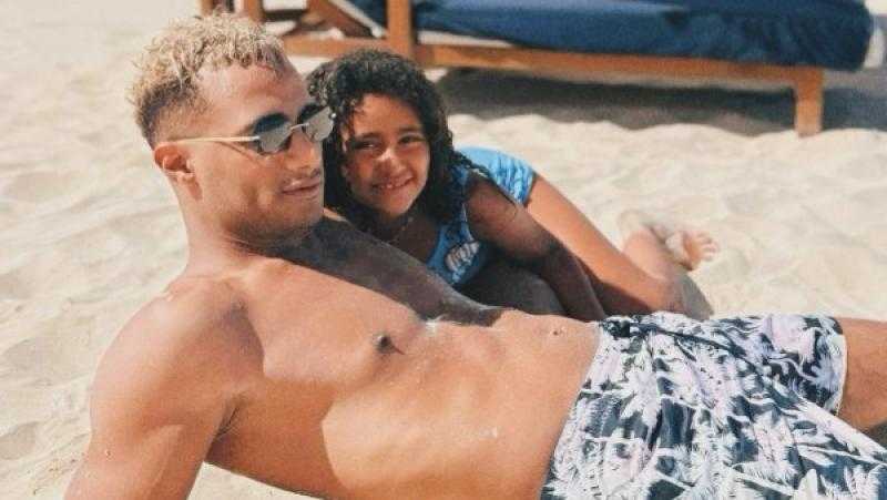 محمد رمضان يشارك صورًا عائلية ويروج لحفله في مراسي ويطرح ”قلبي سميته لبنان”