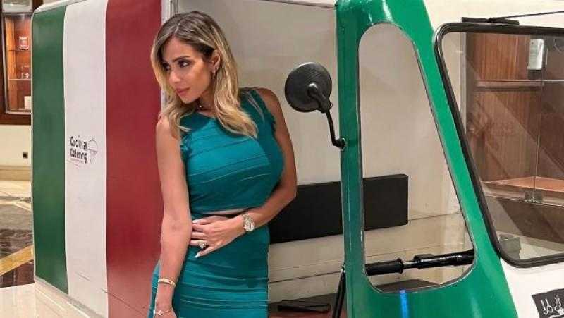 ريم البارودي تتألق بإطلالة جديدة وتكشف عن أسباب غيابها عن الساحة الفنية