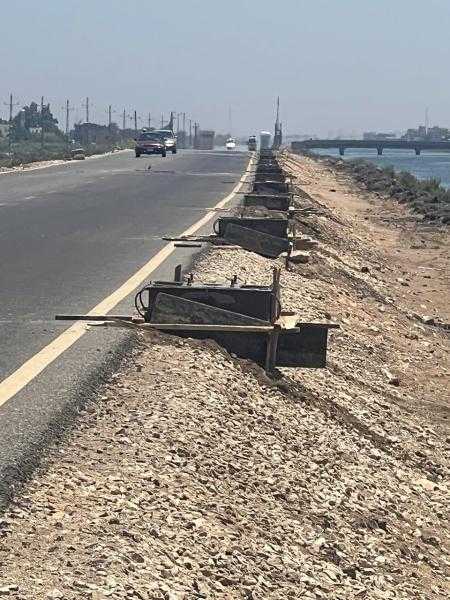 استمرار أعمال إنارة طريق ترعة السلام بدءًا من كوبري زيدان سند وحتى كوبري شادر عزام ببورسعيد