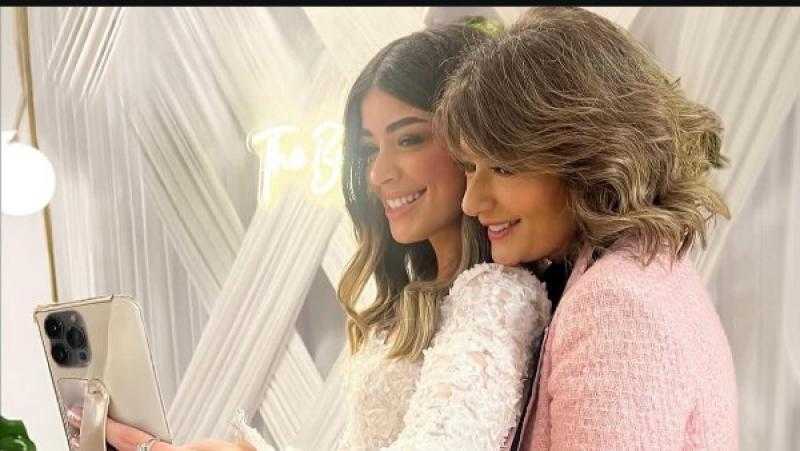 أحبك يا حبيبتي.. هدى زاهر تهنئ ابنتها بمناسبة عيد ميلادها الـ 22