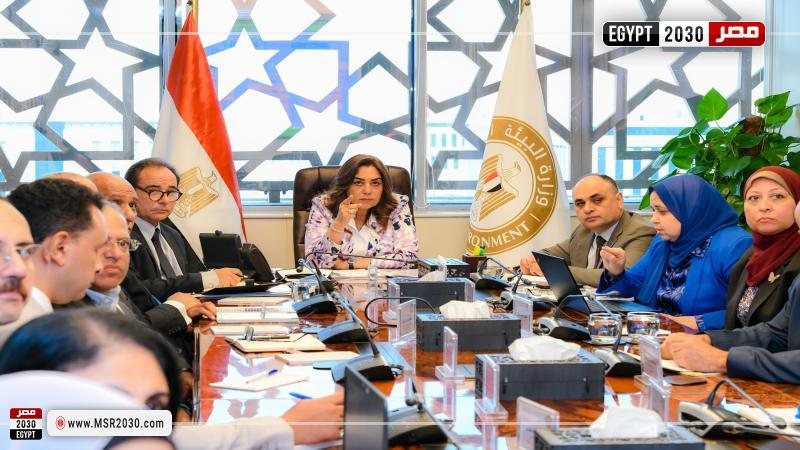 وزيرة البيئة
