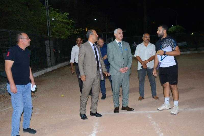 نائب رئيس جامعة أسيوط يتفقد تجهيزات الملاعب بالمدن الجامعية استعداداً للعام الدراسي الجديد