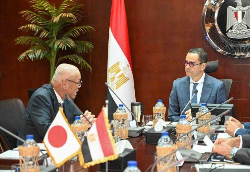 وزير الاستثمار والتجارة الخارجية يستقبل السفير الياباني بالقاهرة لبحث آفاق التعاون الاقتصادي بين البلدين