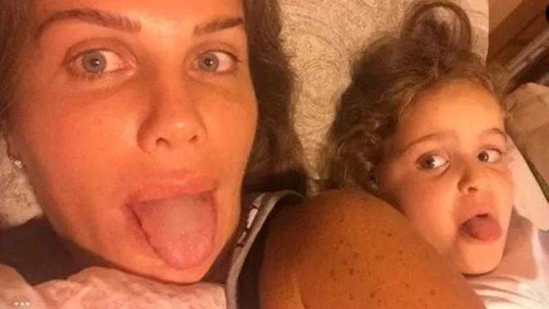 نيكول سابا تكشف أسباب عدم إنجابها للمرة الثانية وتطرح أغنيتها الجديدة