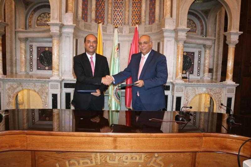 بروتوكول تعاون بين”بحوث الصحراء” وجامعة العريش| صور