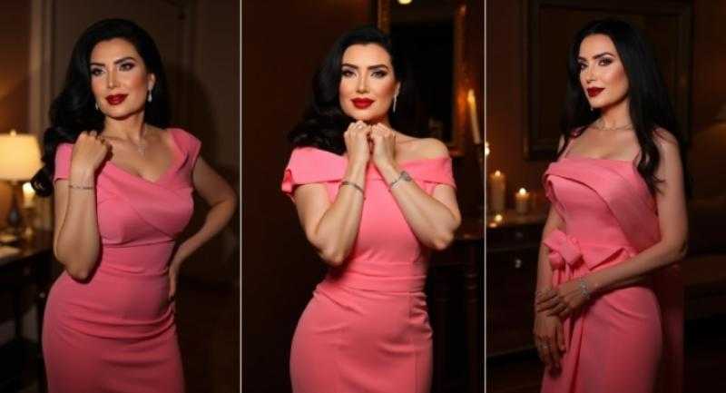 بفستان وردي..عبير صبري تتألق في أحدث جلسة تصوير