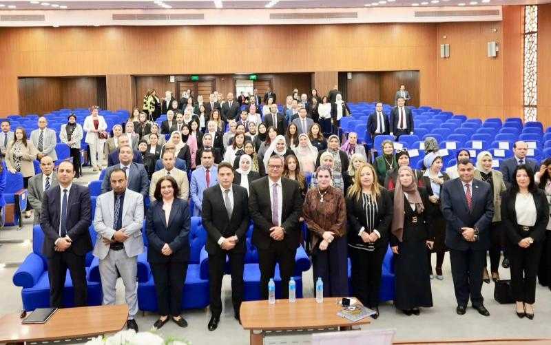 جامعة عين شمس تشارك في ندوة حول دور النيابة الإدارية في حماية الاستثمارات والمال العام