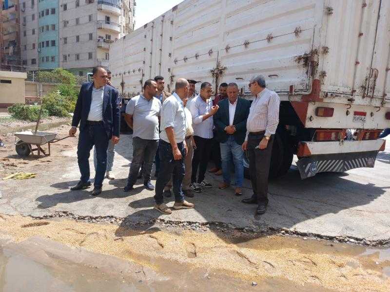 محافظ الغربية يتابع ميدانيًا أعمال إصلاح كسر خط مياه بحي أول طنطا