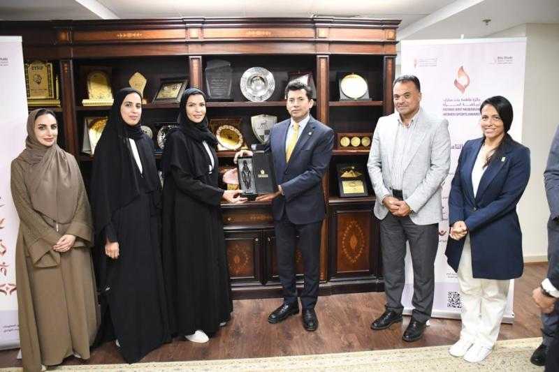 وزير الشباب والرياضة يستقبل الوفد الرسمي لجائزة الشيخة فاطمة بنت مبارك للرياضة النسائية في نسختها التاسعة