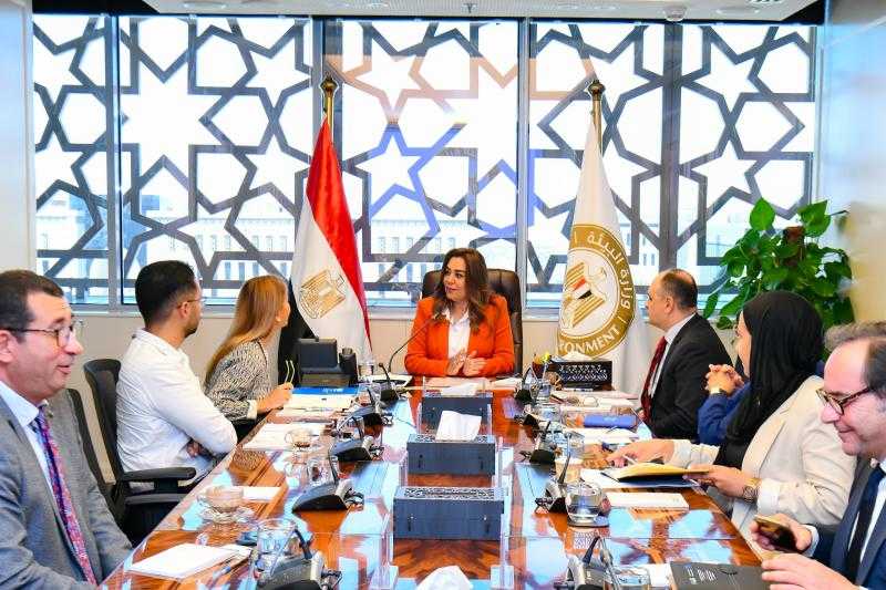 وزيرة البيئة تلتقي مديرة الإقليمية لمكتب اليونسكو بالقاهرة