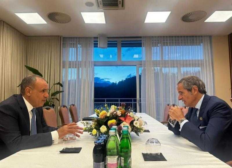 وزير الخارجية يجتمع مع مدير عام الوكالة الدولية للطاقة الذرية