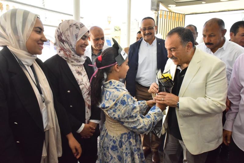 محافظ أسيوط 