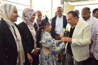 محافظ أسيوط يشهد حفل تخرج 100 طفل ضمن مشروع مكافحة أسوأ أشكال عمل الأطفال