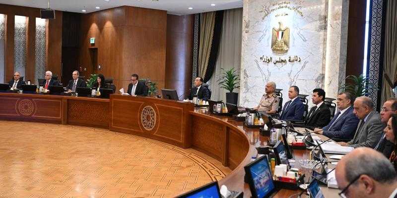 الحكومة: بدء تفعيل حزمة الاستثمارات القطرية المباشرة بقيمة 7.5 مليار دولار