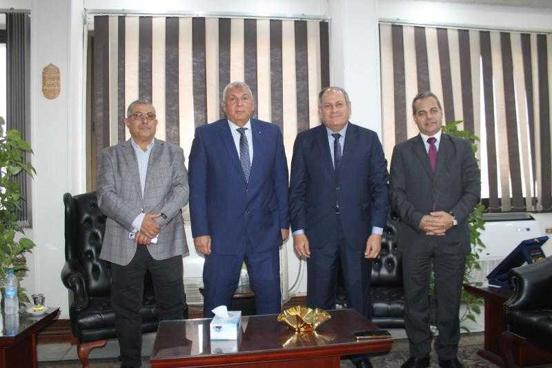 رئيس البحوث الزراعية يستقبل محافظ الوادي الجديد لمناقشة آفاق التعاون المقترح تنفيذه في المحافظة