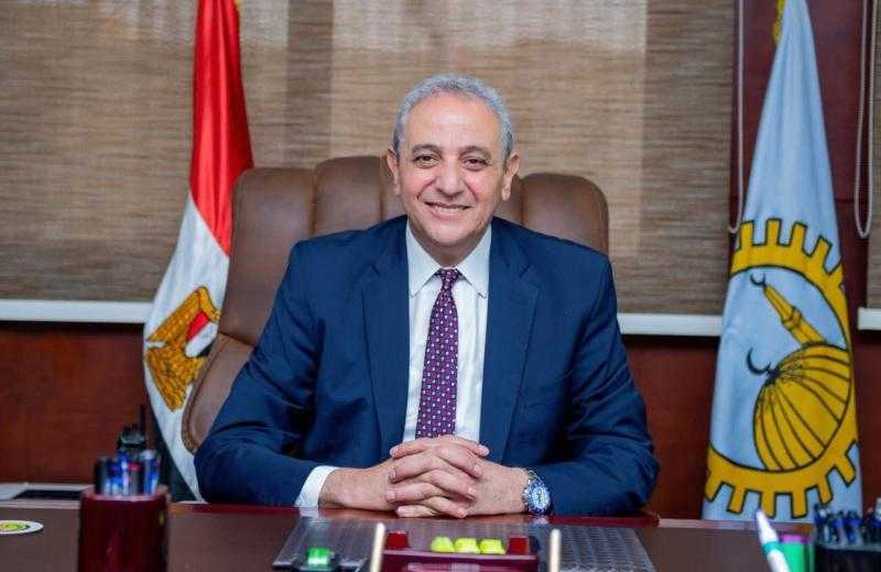 محافظ الغربية يتابع أعمال المرحلة الثانية لرصف طريق السنطة – شنراق